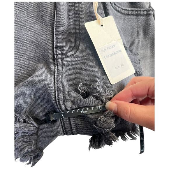 LTJ Frayed hem black denim shorts XS NWT - Picture 7 of 8